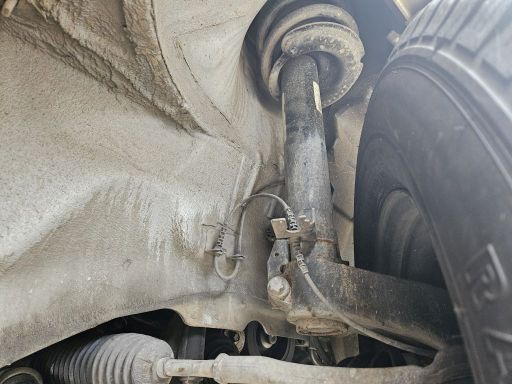 2016 Promaster 1500 136WB Right Front Wheel Well 07