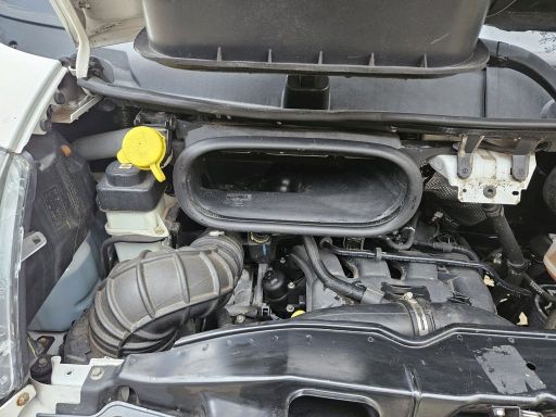 2016 Promaster 1500 136WB Engine Compartment Left 01