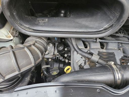 2016 Promaster 1500 136WB Engine Compartment Left 02